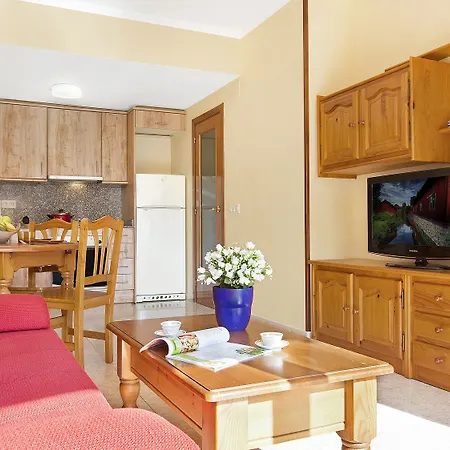 Port 53 Apartment